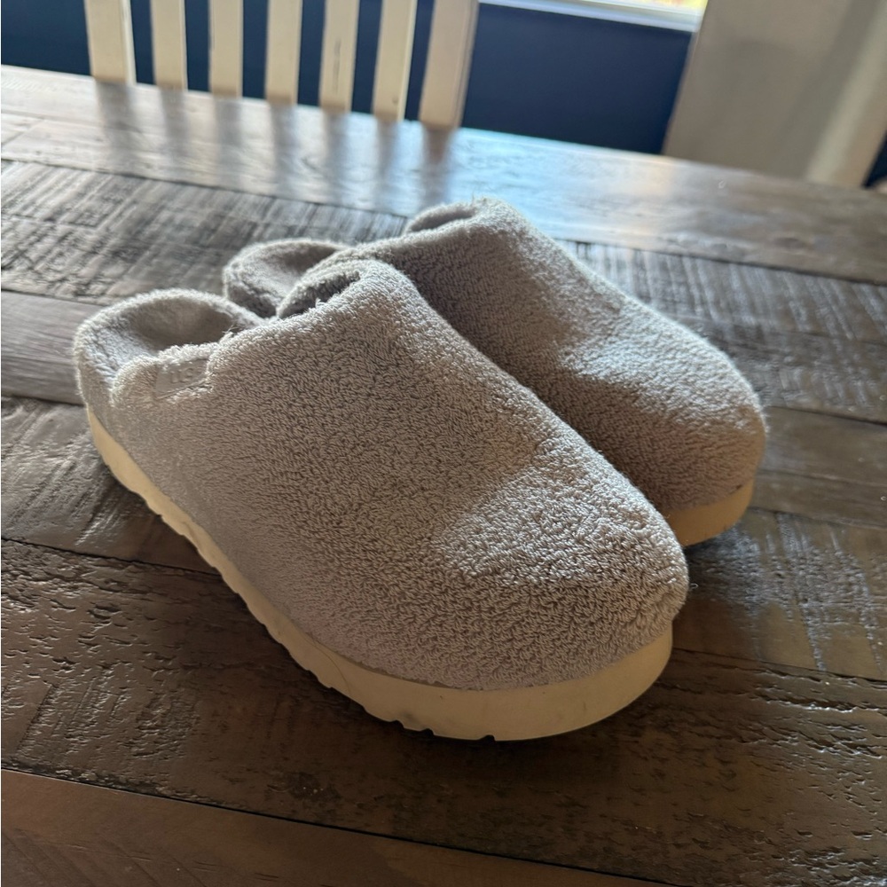 UGG slides